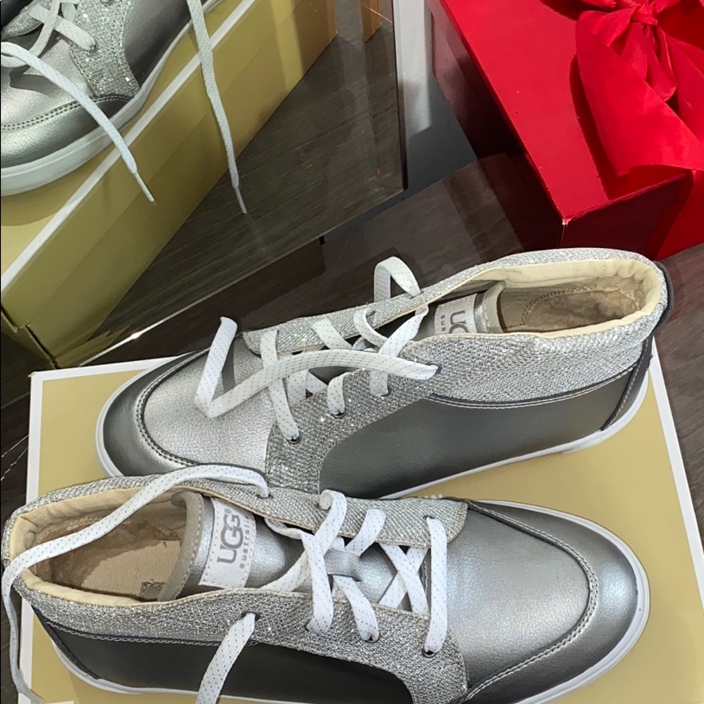 Ugg Sneakers - image 3